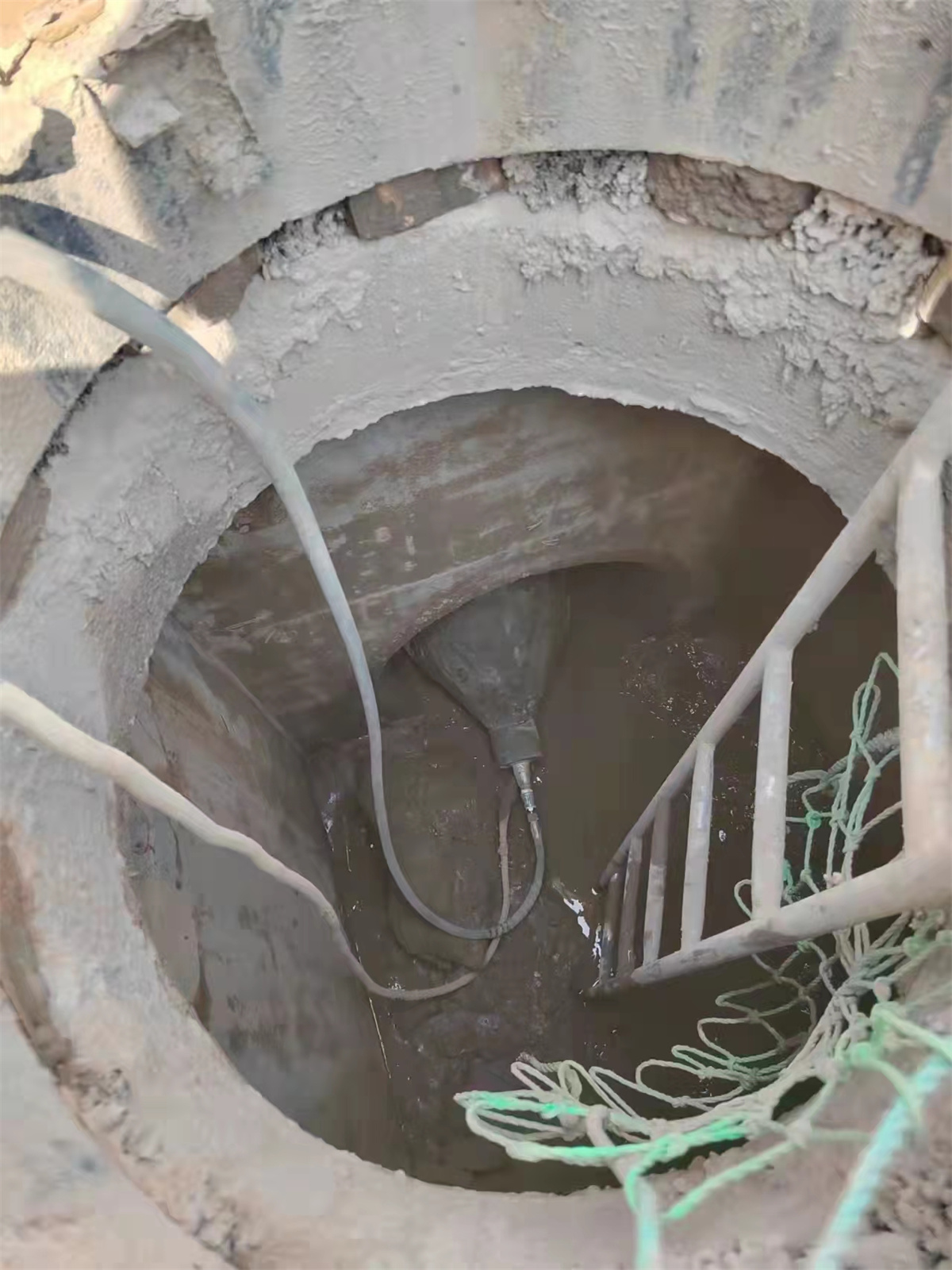 气囊封堵管道